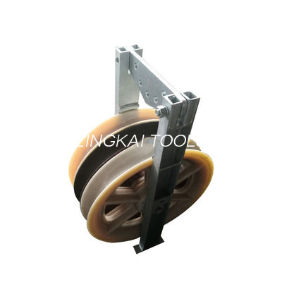 822mm Diameter Besar Transmisi Overhead Cable Roller Nylon Sheave Block Pulley Dengan Tiga Roda