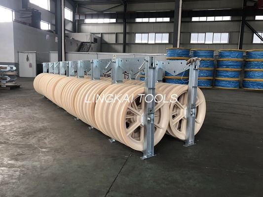 Diameter Besar Tiga MC Nylon Sheave Bundled Konduktor Merangkai Blok